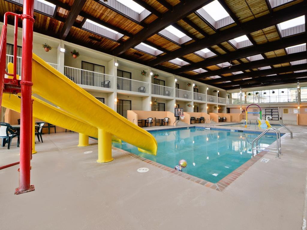 Ramada By Wyndham Plymouth Hotel & Conference Center Luaran gambar