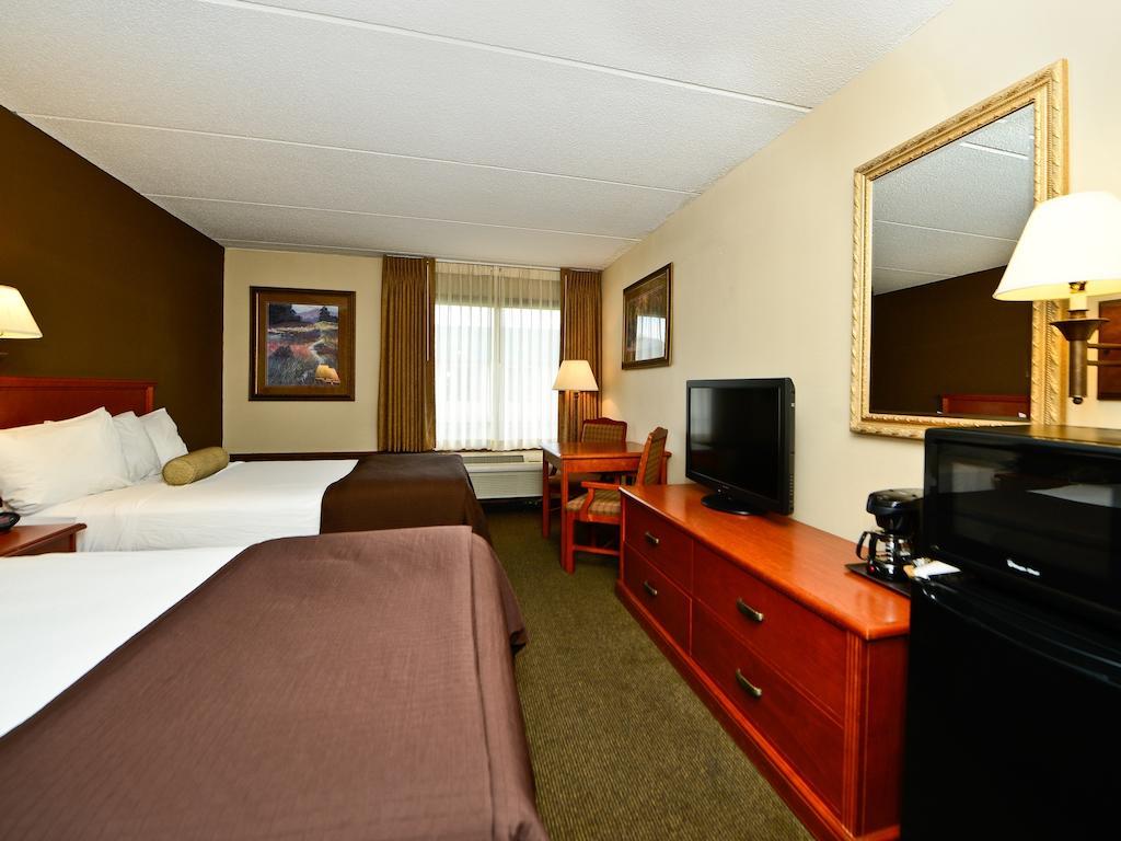 Ramada By Wyndham Plymouth Hotel & Conference Center Luaran gambar