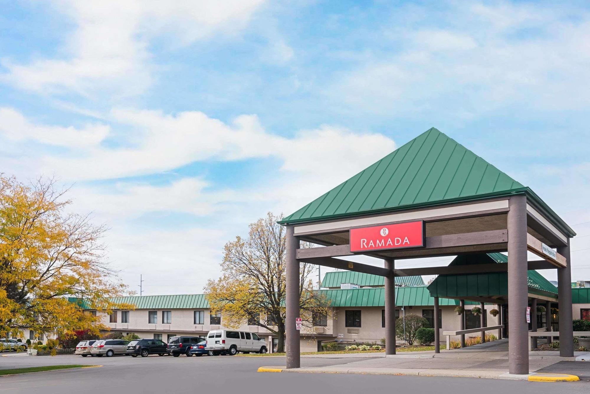 Ramada By Wyndham Plymouth Hotel & Conference Center Luaran gambar