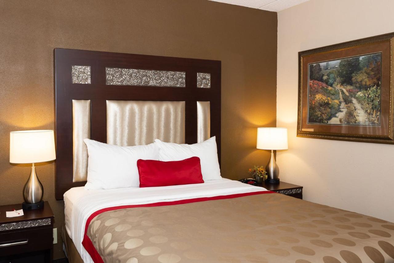 Ramada By Wyndham Plymouth Hotel & Conference Center Luaran gambar
